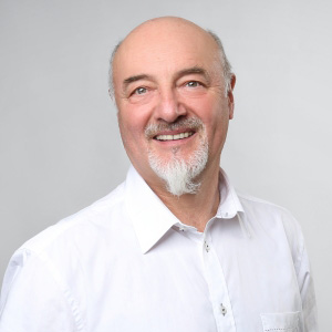 Dr. Georg Paß