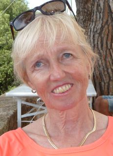 Dr. Claudia Hamacher